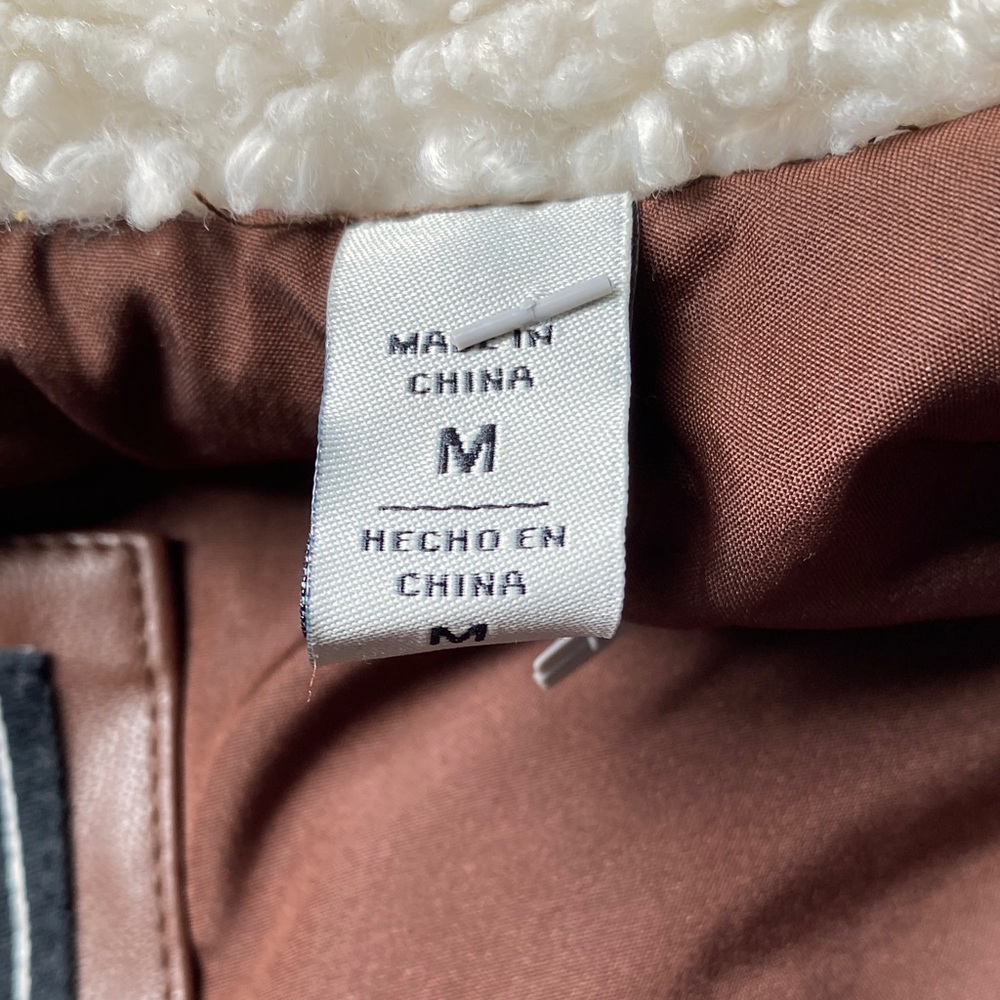 Levi's Women’s Brown Faux Leather Puffer Jacket Size M - Picture 8 of 12